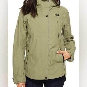 The North Face Ditmas Rain Jacket. Size Small Petite. New no tags